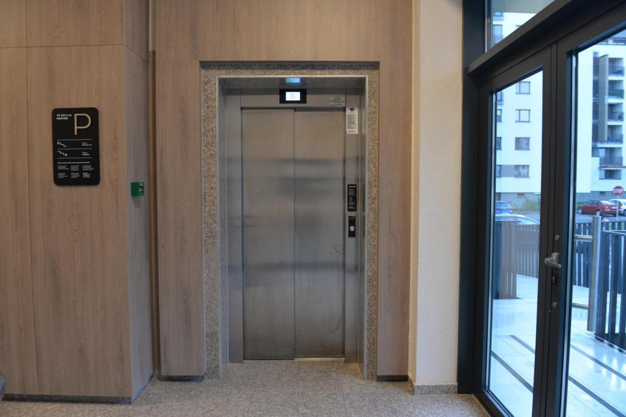 Coresi Deluxe Apartment Brassó Kültér fotó